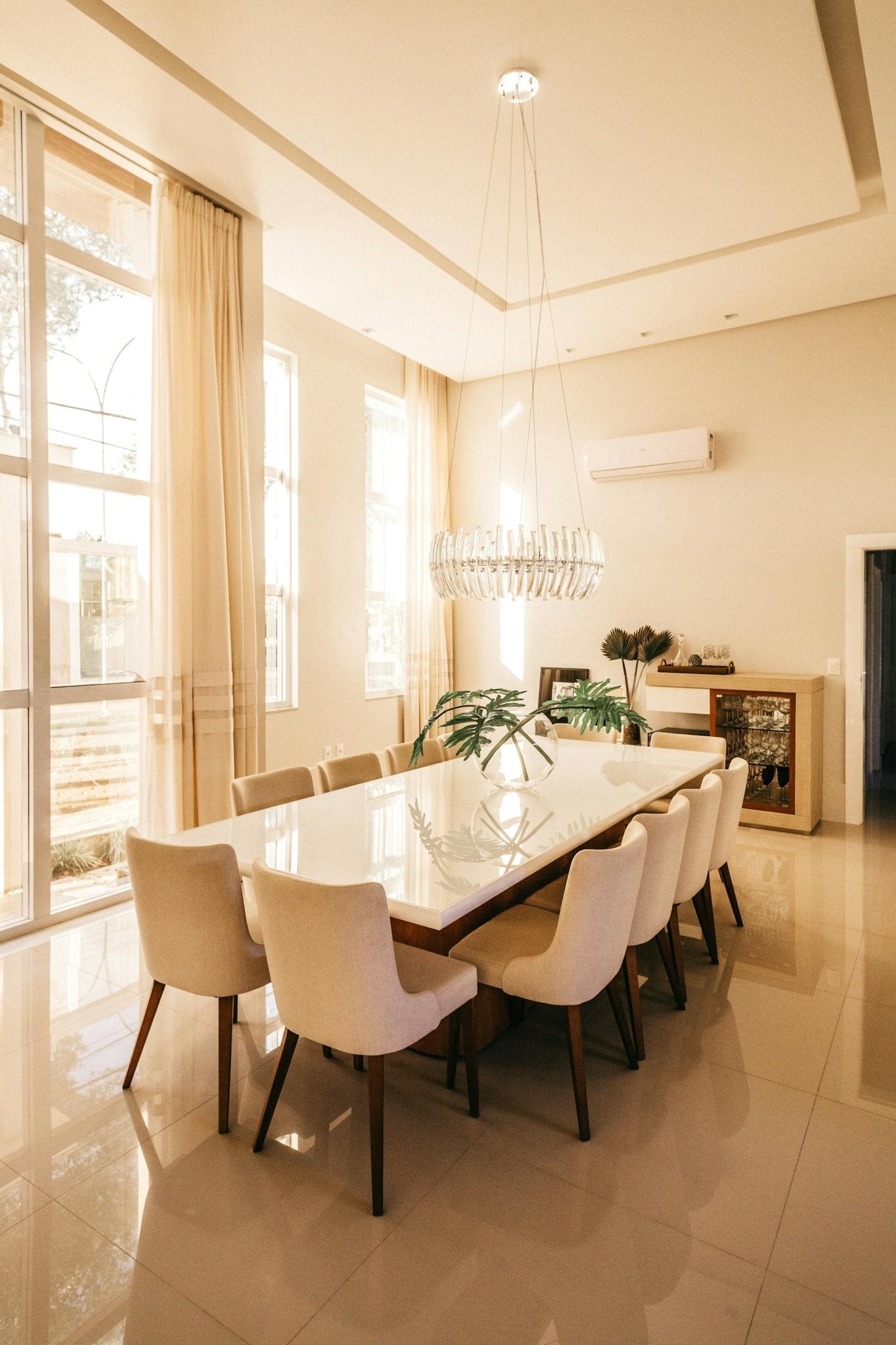 Dining room - Gleaming House